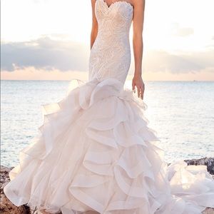 Eddy K Wedding Dress Size16 with veil